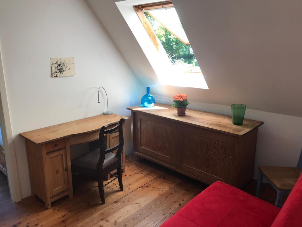 Charmante Altbau-Dg-Wohnung Munchen Bagian luar foto